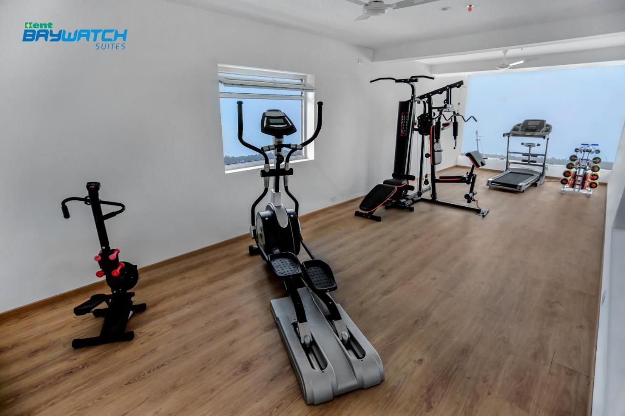 Kent Baywatch Suites Kochi Esterno foto