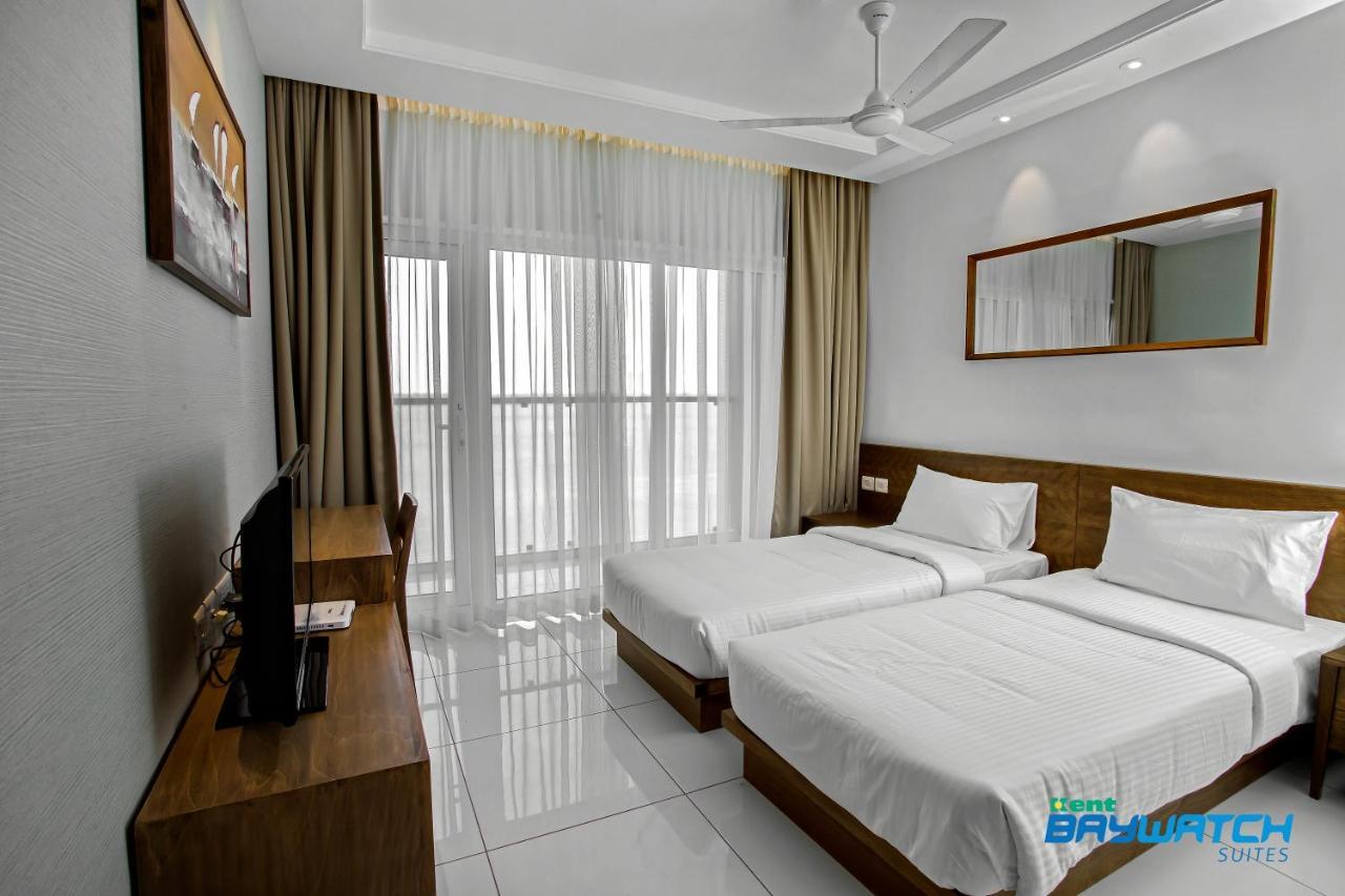 Kent Baywatch Suites Kochi Esterno foto