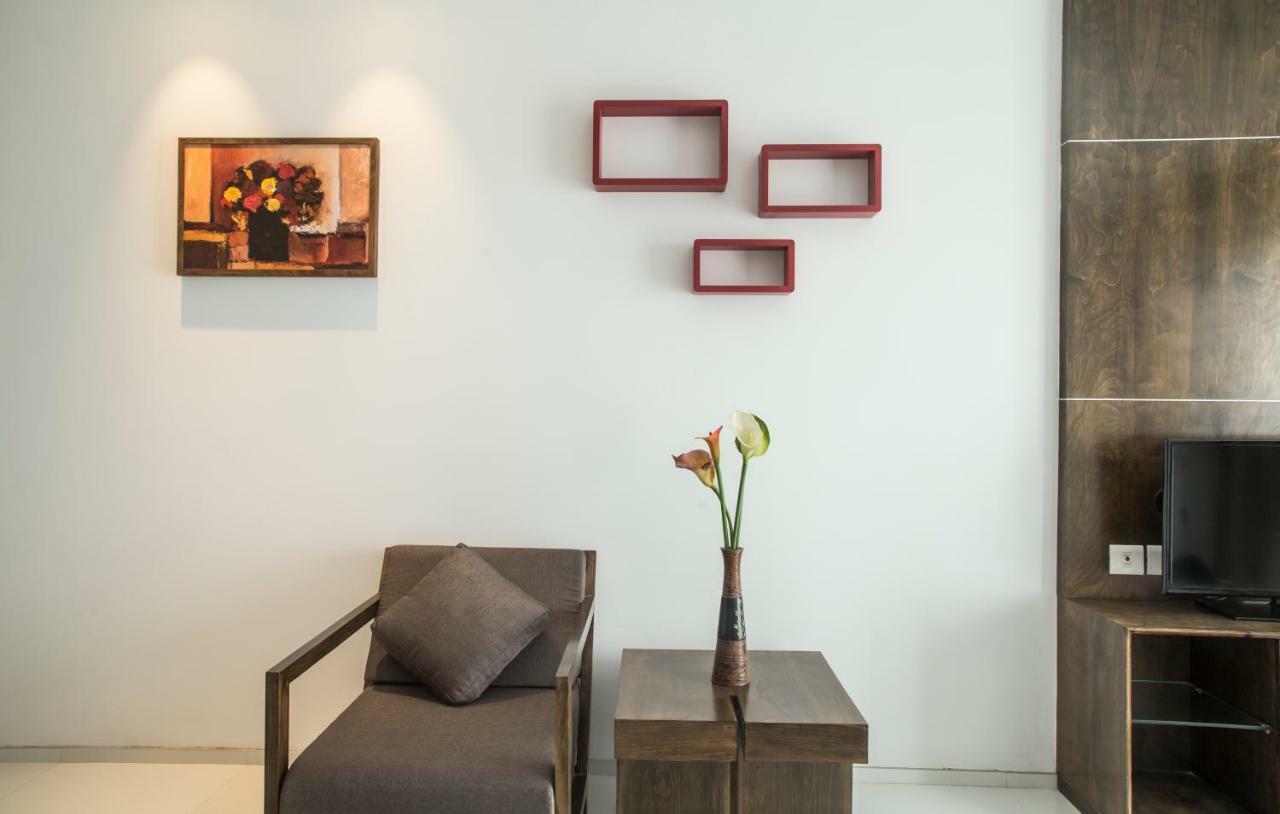 Kent Baywatch Suites Kochi Esterno foto